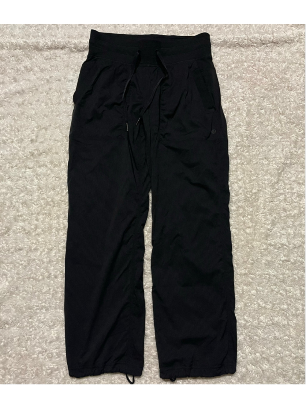 Lululemon Women’s Dance Studio Mid-Rise Pant, Short, Size 6, EUC